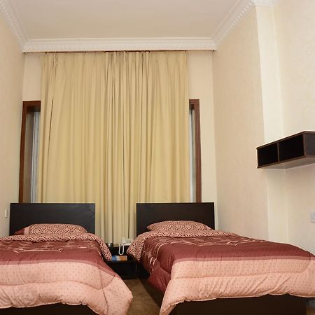 Teeba Palace Hotel Suites Аман Екстериор снимка