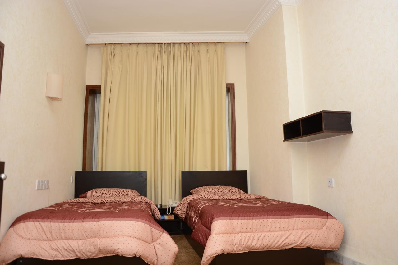 Teeba Palace Hotel Suites Аман Екстериор снимка
